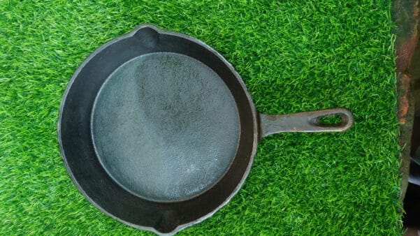 Cast Iron Fry Pan @6 cm